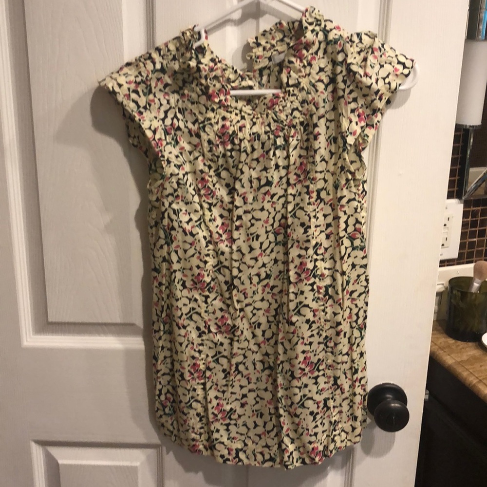 Sleeveless Gap blouse